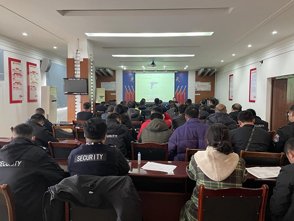 安檢站、消防護(hù)衛(wèi)部開展違禁物品檢查培訓(xùn).png